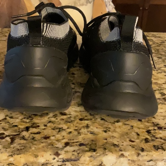 Men’s Adidas Questar Rise running shoe - Picture 4 of 6